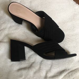 Ann Taylor black mule sandals